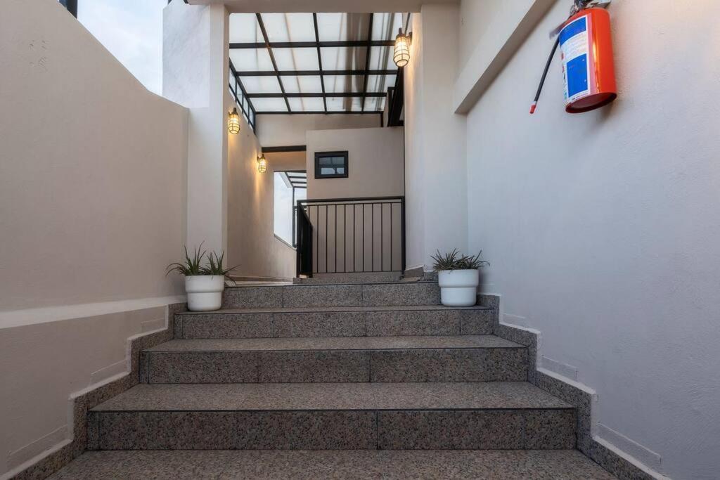 2ph Large 2brm 3 Bath Ac Private Terrace Holiday home