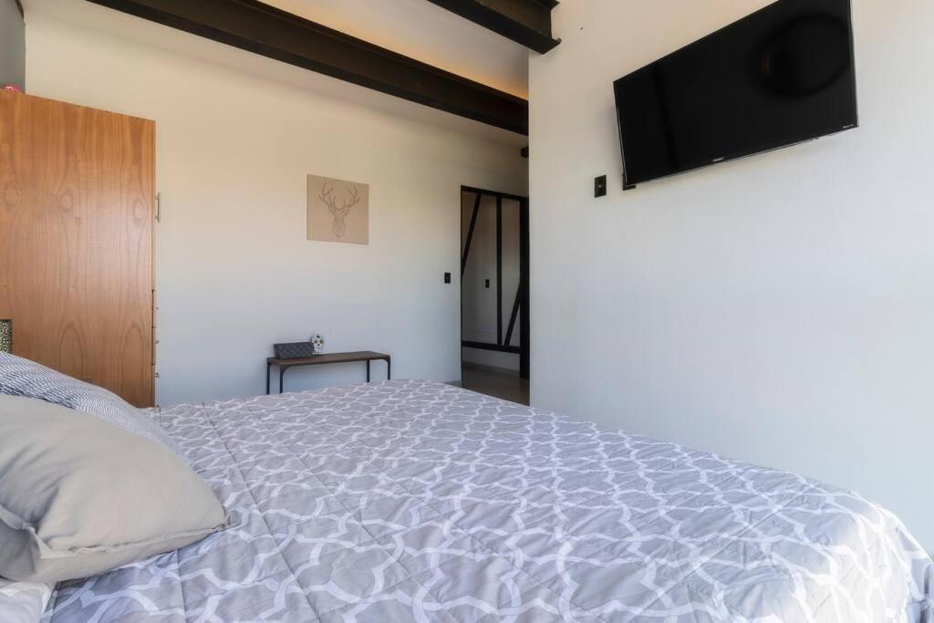 2ph Large 2brm 3 Bath Ac Private Terrace Holiday home *